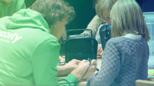 Mehr über den Artikel erfahren Wissenschaft erlebbar machen: Leiter*in für Science Workshops gesucht!