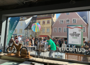 Mehr über den Artikel erfahren Zwei Science Shows beim Uferlos Festival Freising