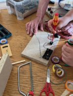 MINT Garage Freising: Hands-on Naturwissenschaft für Kinder