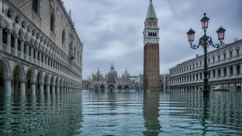 KI generiertes Bild vom überfluteten Venedig